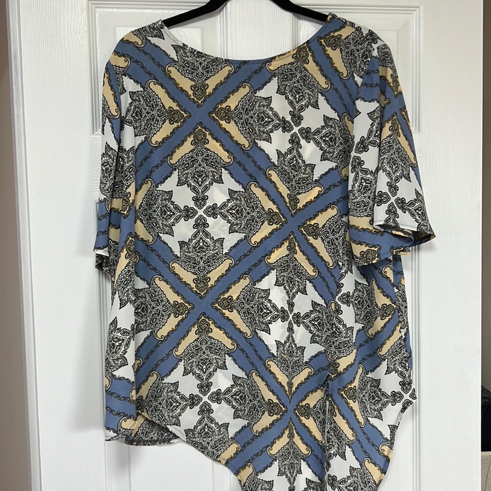 Cute top with side wrap